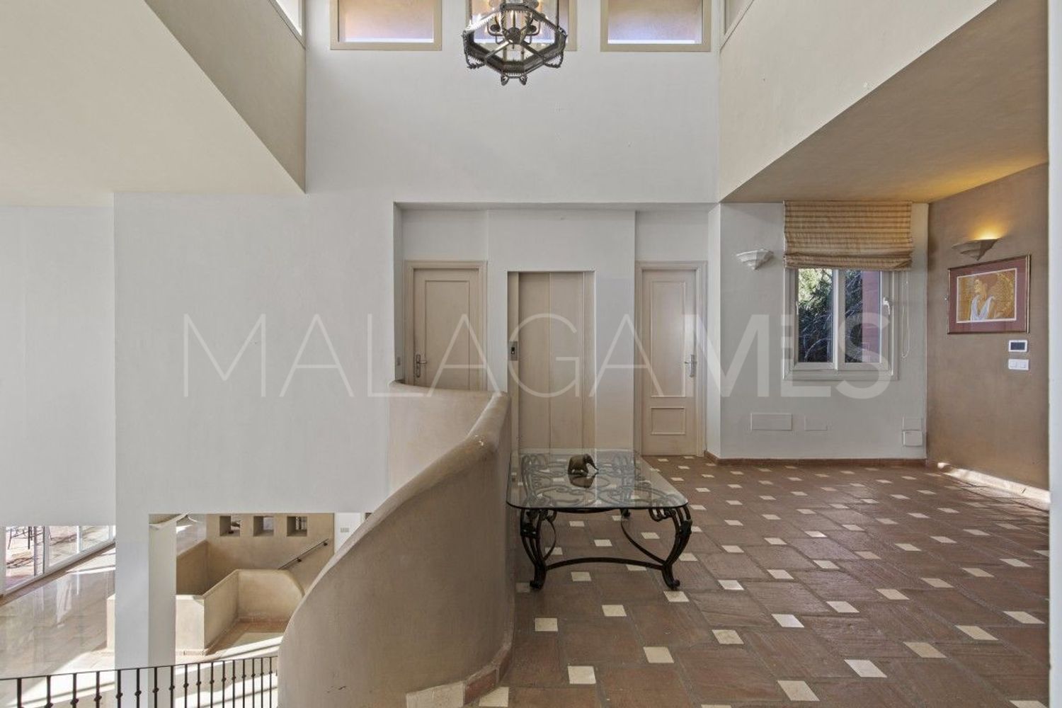 5 bedrooms La Mairena house for sale