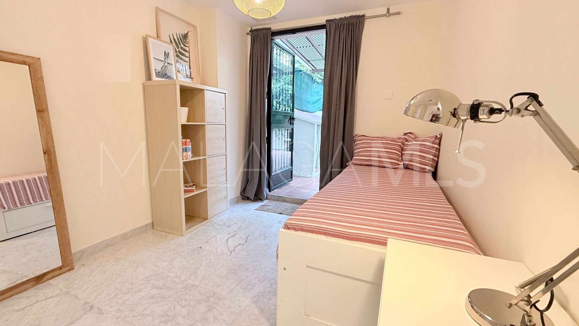 Flat for sale in Nueva Andalucia