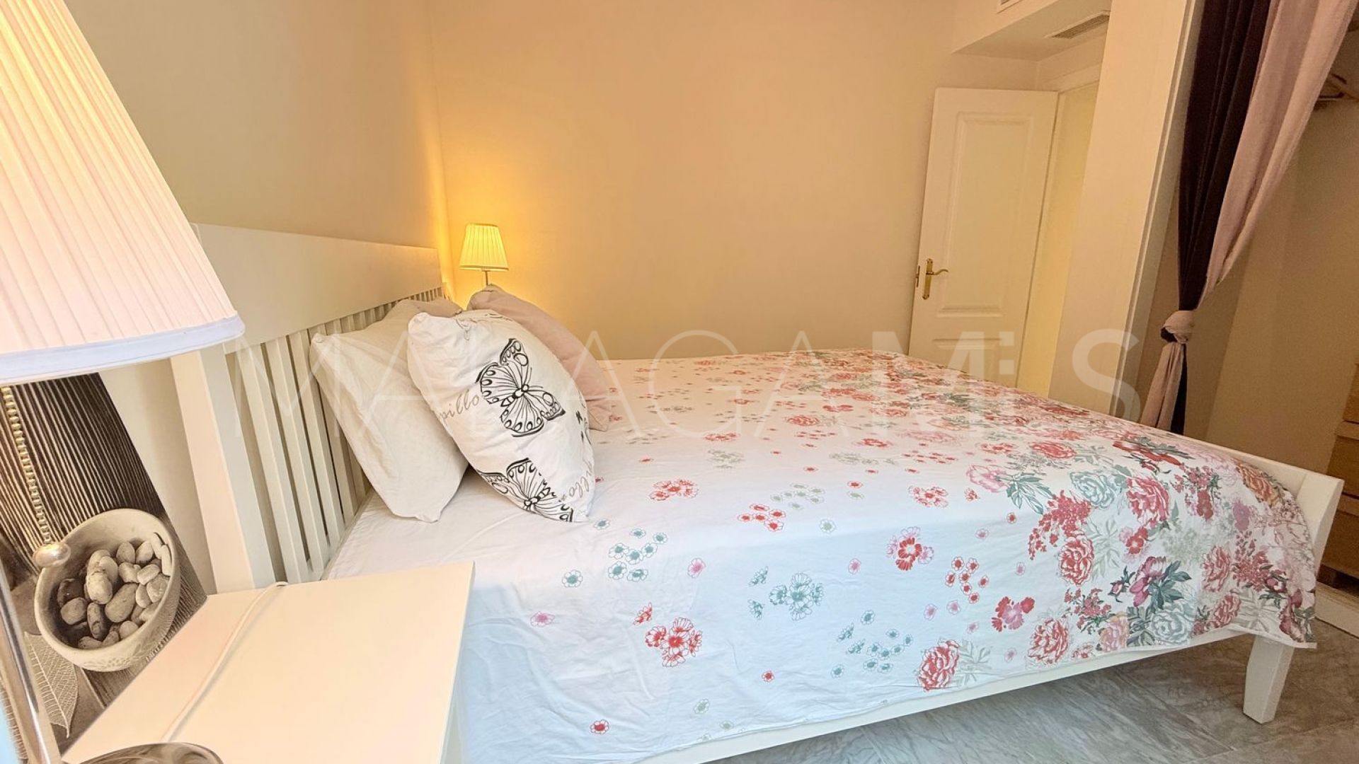 Flat for sale in Nueva Andalucia