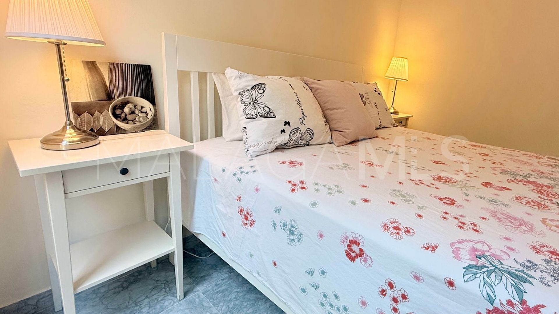 Flat for sale in Nueva Andalucia