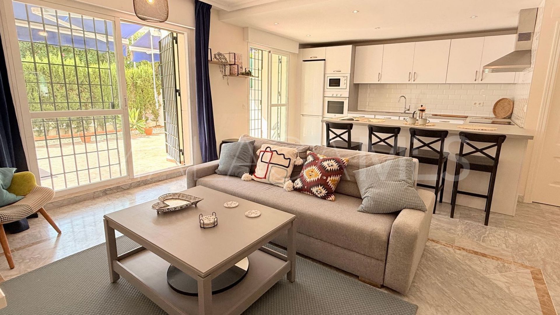 Flat for sale in Nueva Andalucia