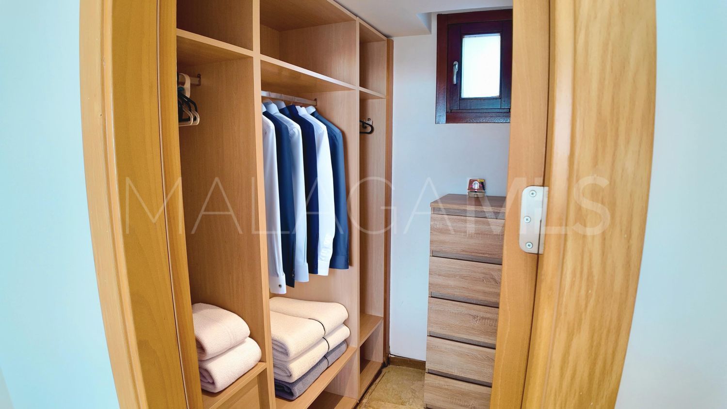 For sale flat with 3 bedrooms in Los Altos de los Monteros