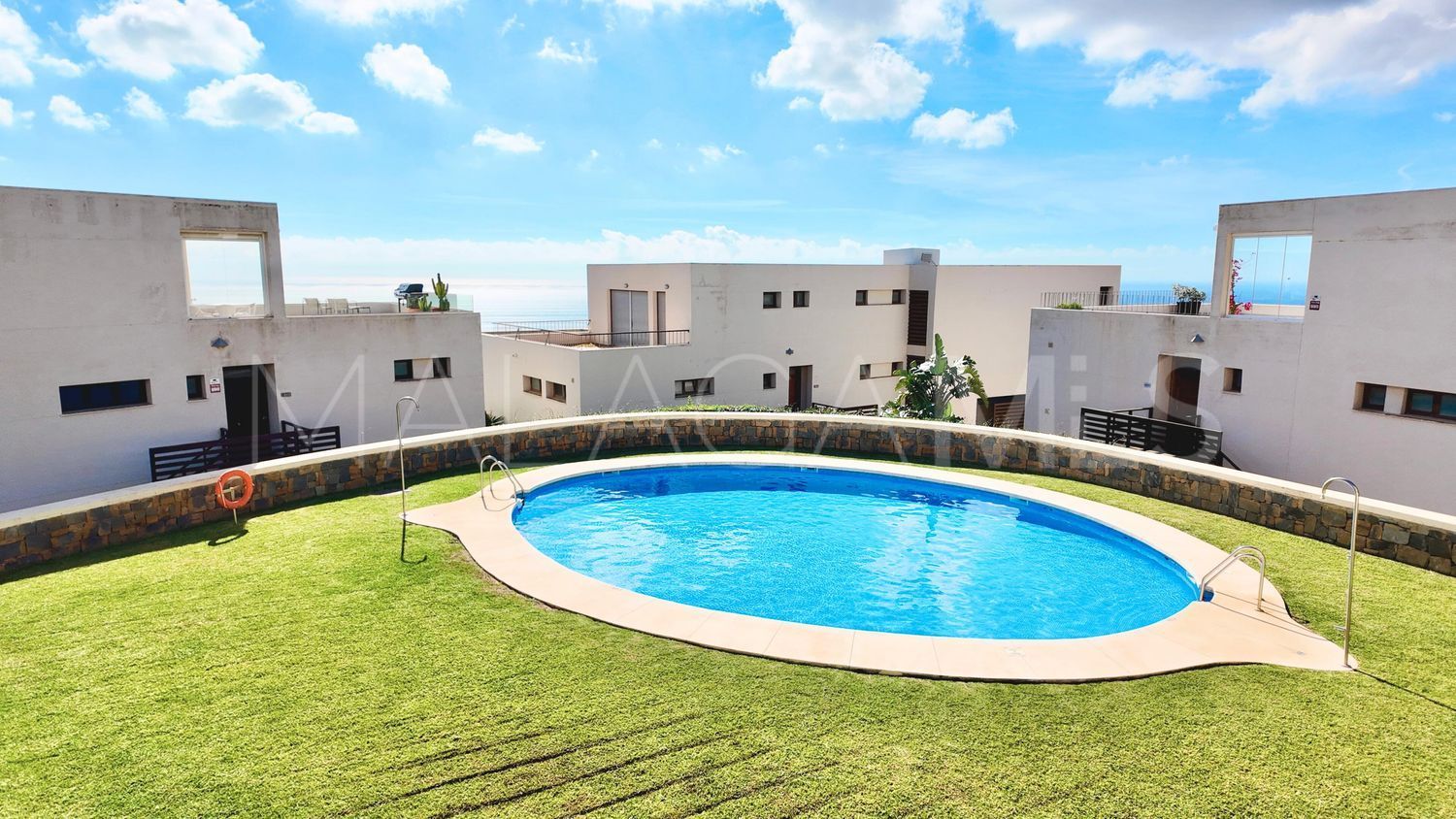 For sale flat with 3 bedrooms in Los Altos de los Monteros