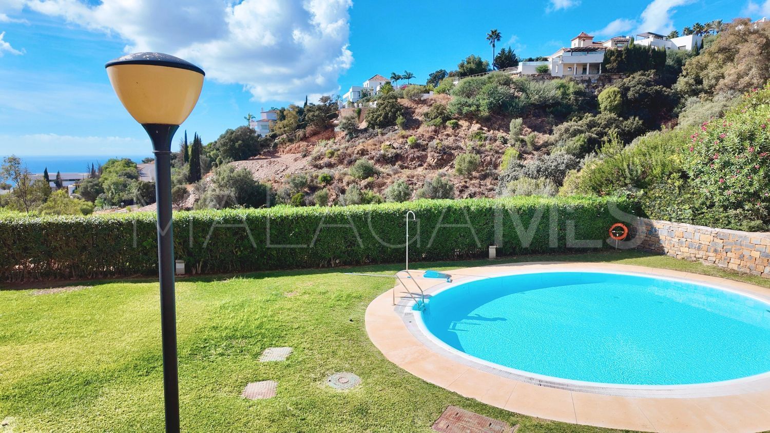 For sale flat with 3 bedrooms in Los Altos de los Monteros