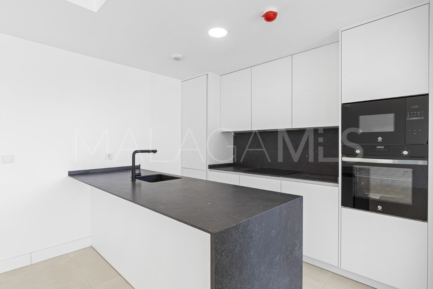 Flat for sale in El Higueron