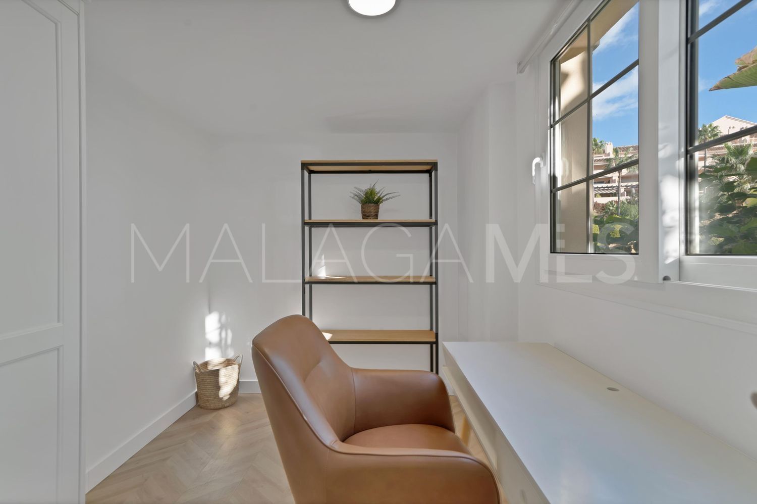 Hus i byn for sale in Los Naranjos
