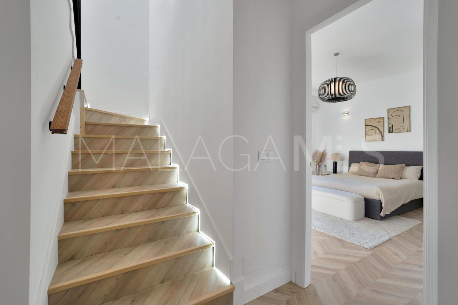Hus i byn for sale in Los Naranjos
