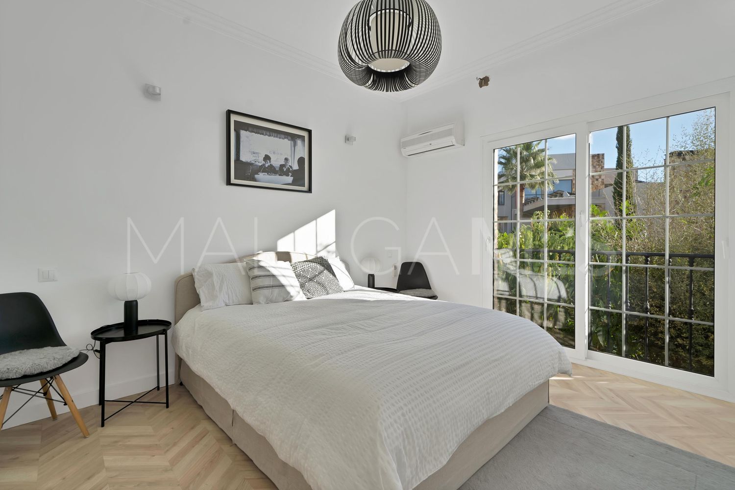 Hus i byn for sale in Los Naranjos