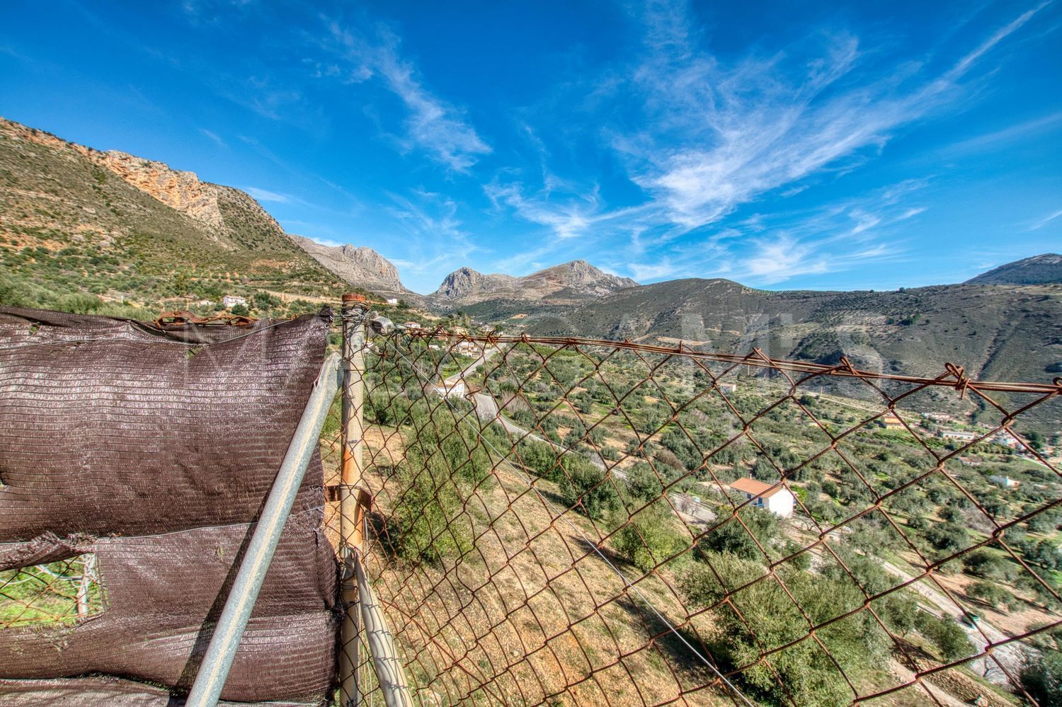 Alcaucin, casa de campo with 4 bedrooms for sale