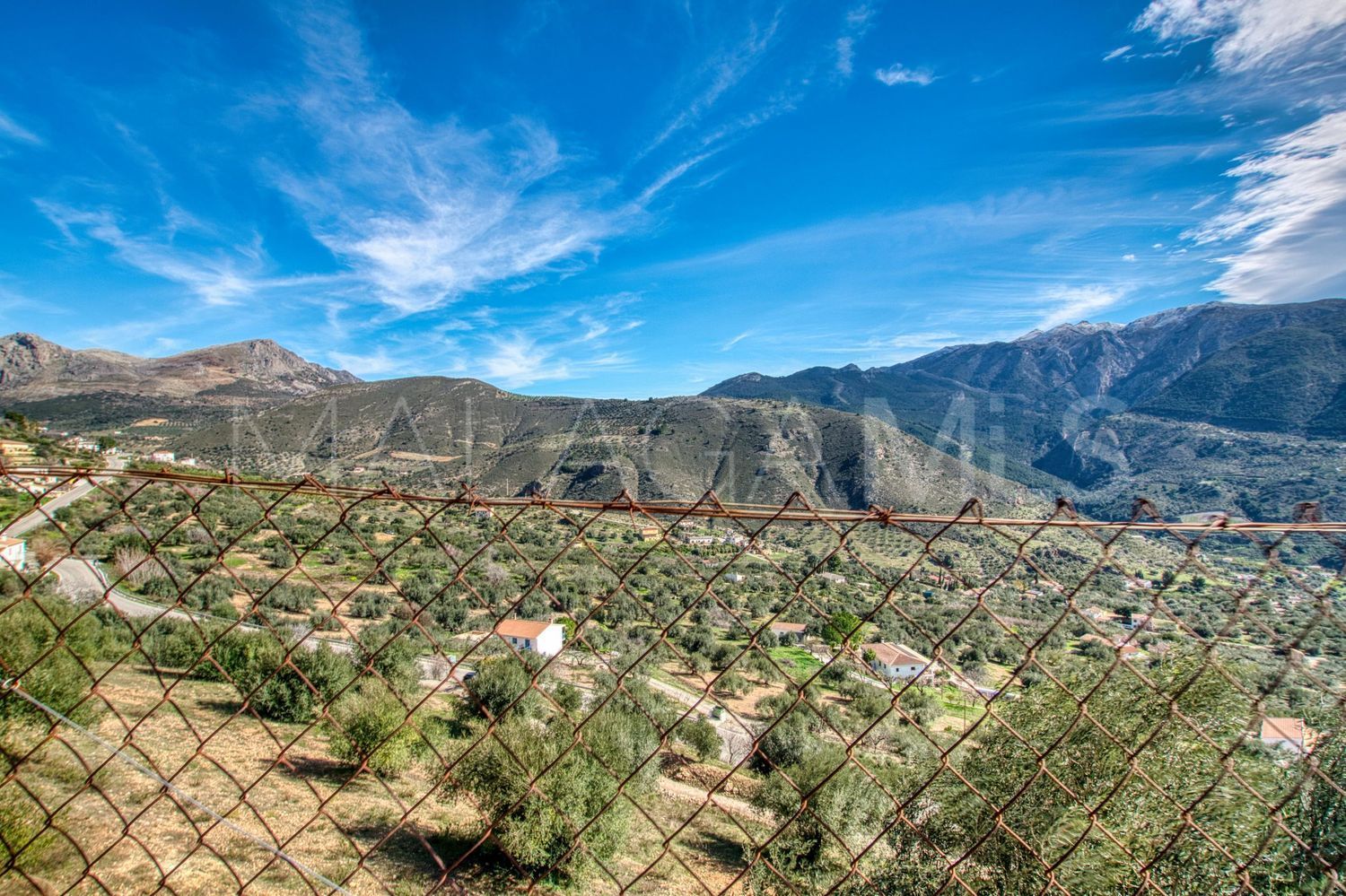 Alcaucin, casa de campo with 4 bedrooms for sale