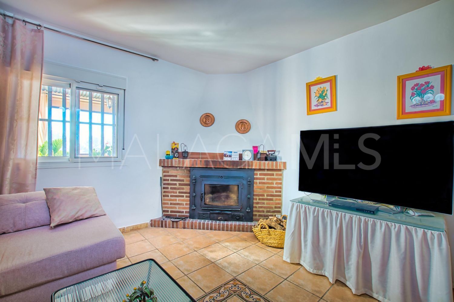 For sale country house in Alcaucin with 4 bedrooms