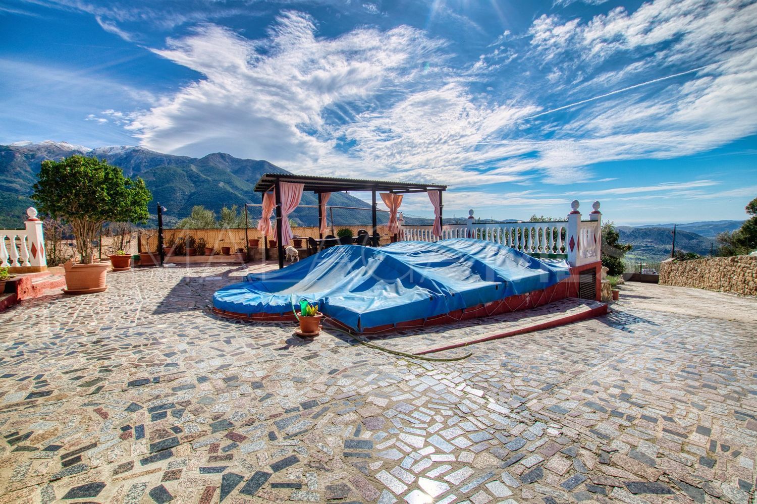 Alcaucin, casa de campo with 4 bedrooms for sale