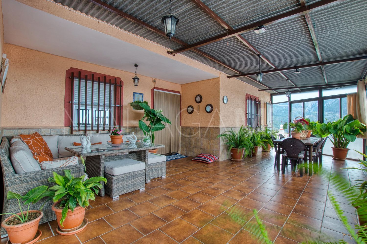 For sale country house in Alcaucin with 4 bedrooms