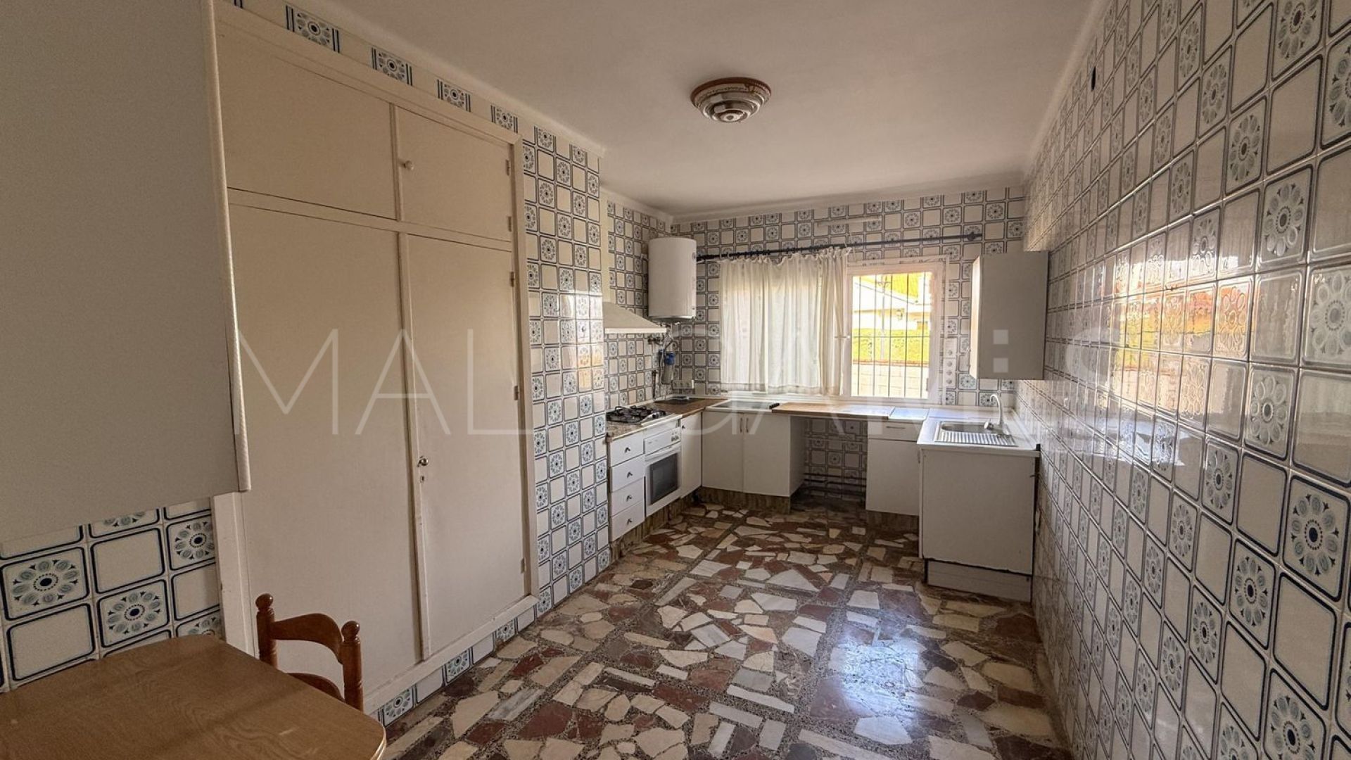 Hus i byn for sale in Los Manantiales