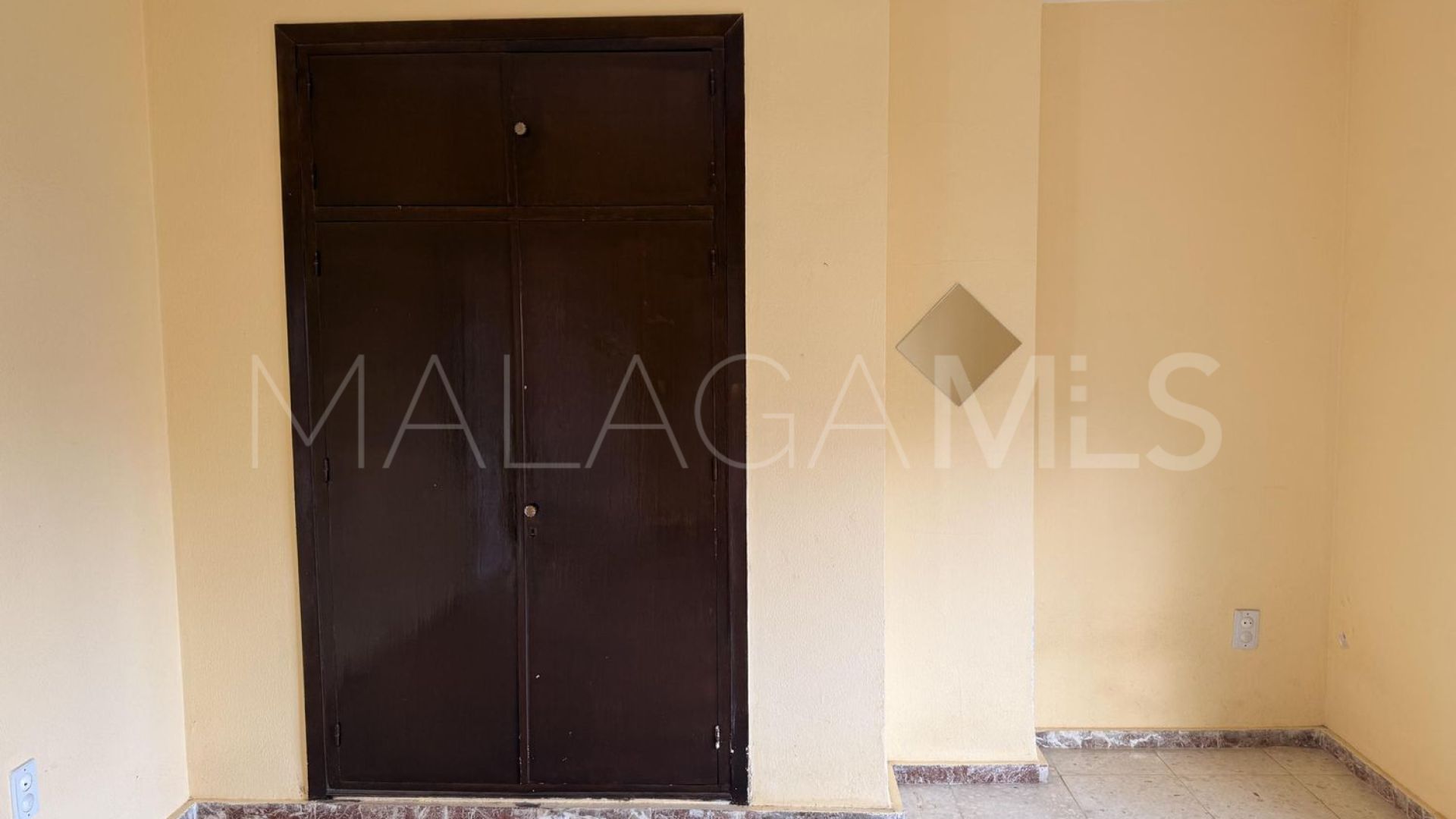 Hus i byn for sale in Los Manantiales