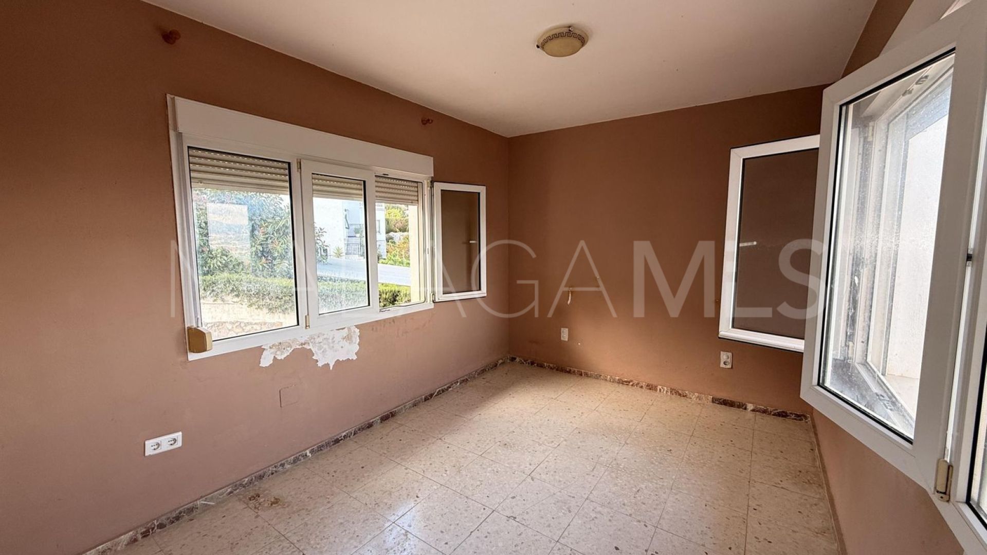 Hus i byn for sale in Los Manantiales