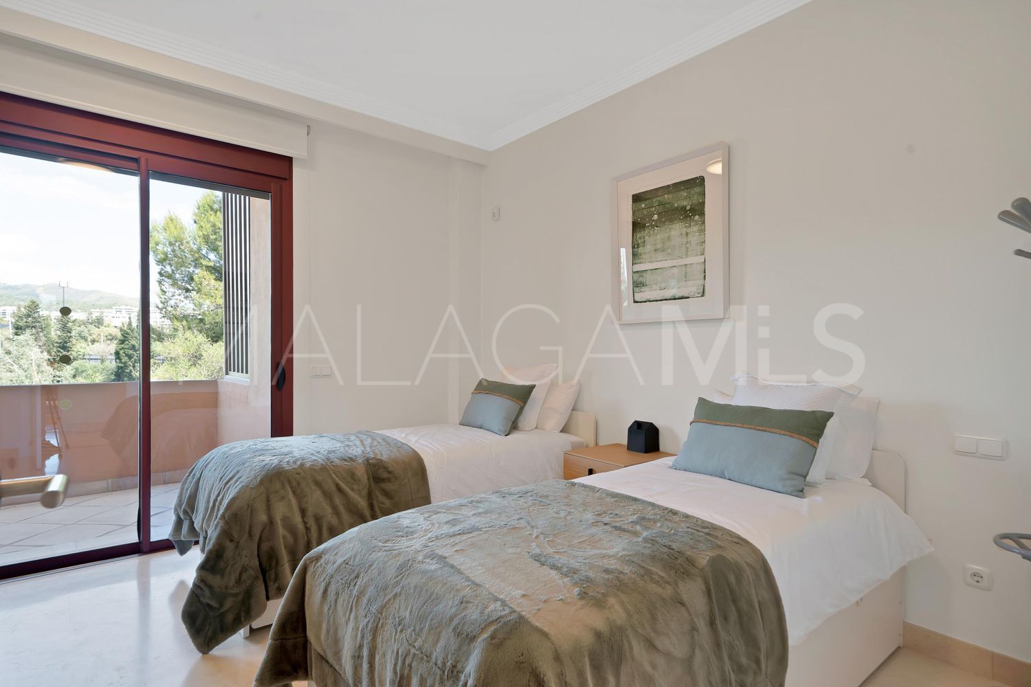 Flat for sale in Bahia de Marbella