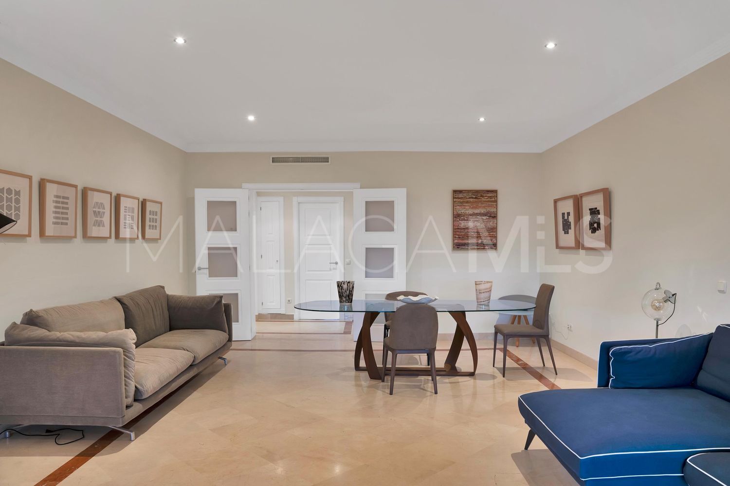 Piso with 3 bedrooms for sale in Bahia de Marbella