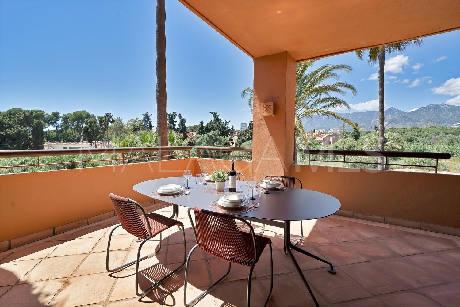 Flat for sale in Bahia de Marbella