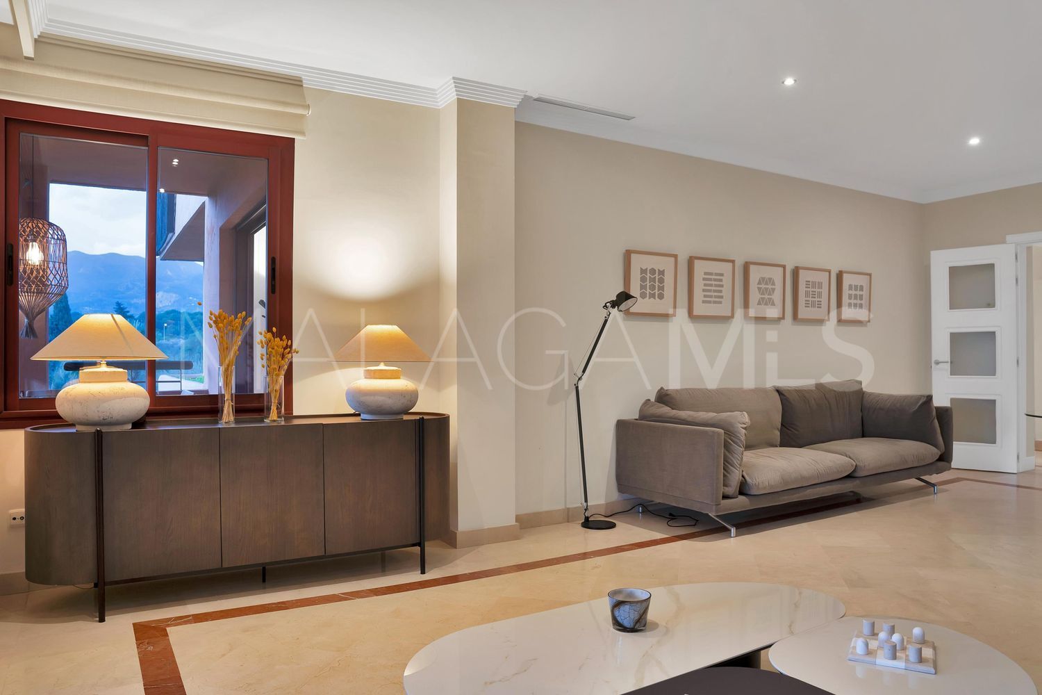 Piso with 3 bedrooms for sale in Bahia de Marbella