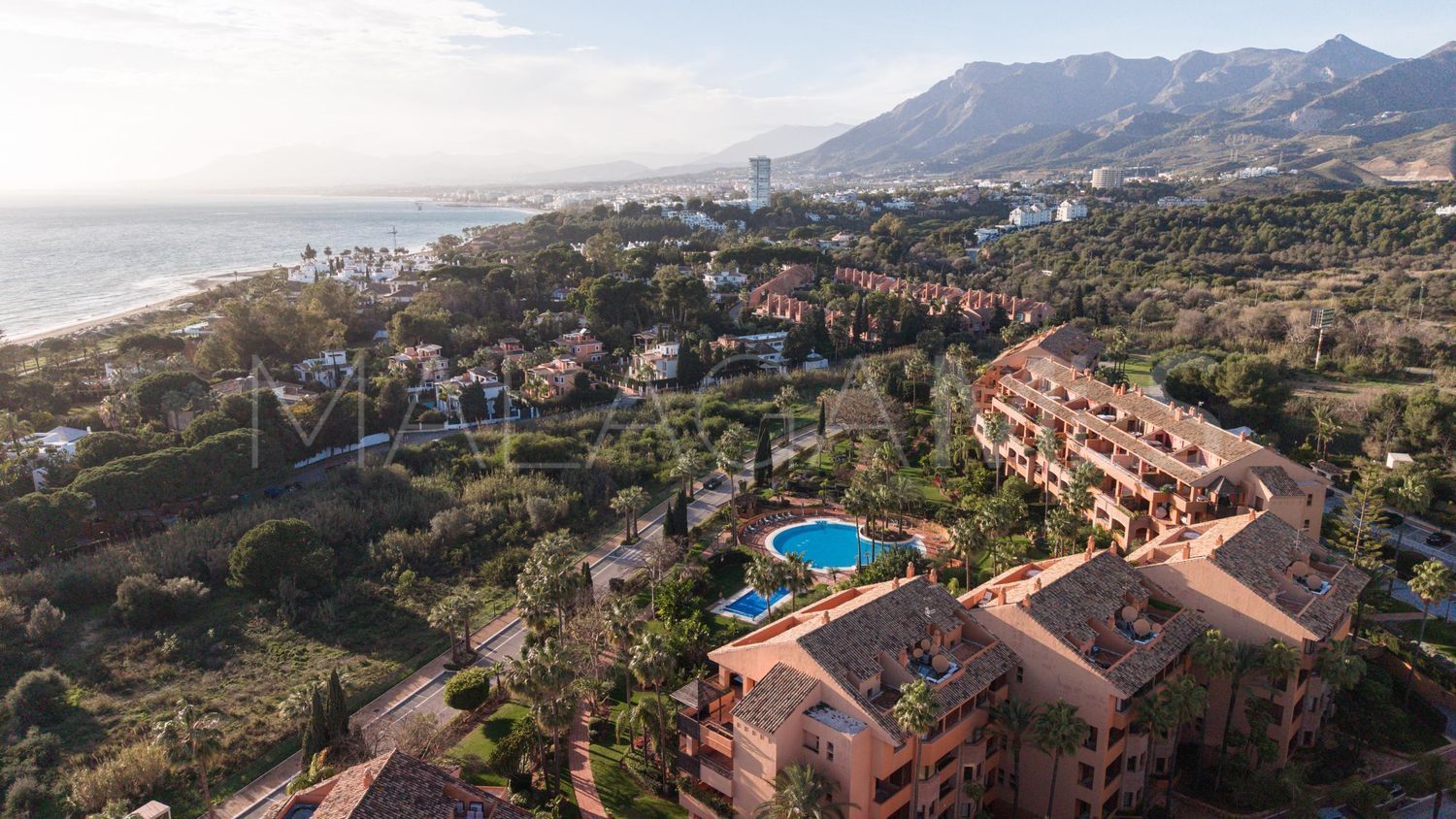 Piso with 3 bedrooms for sale in Bahia de Marbella