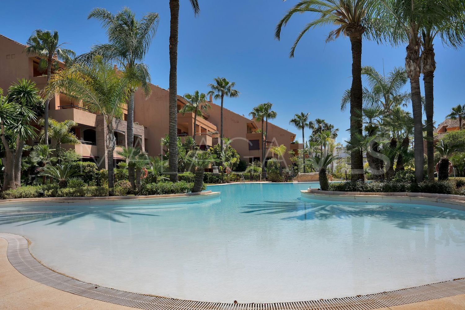 Flat for sale in Bahia de Marbella