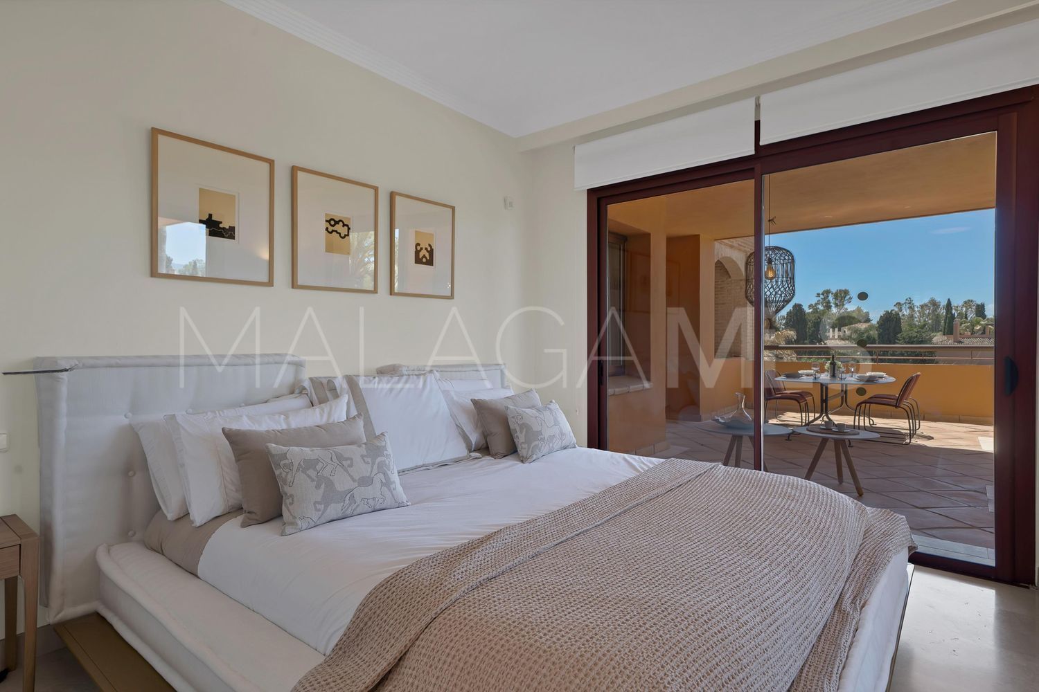 Flat for sale in Bahia de Marbella