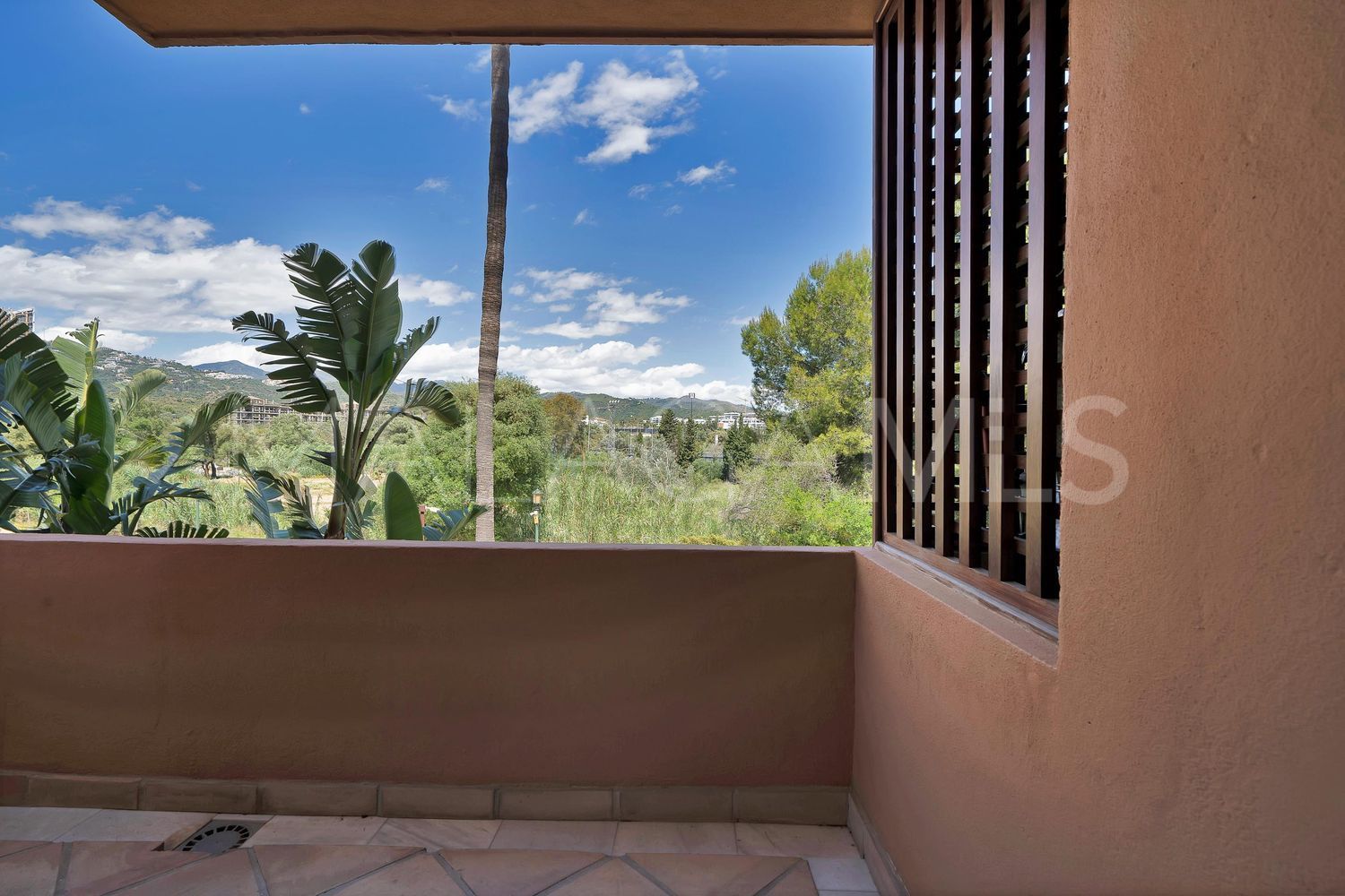Flat for sale in Bahia de Marbella