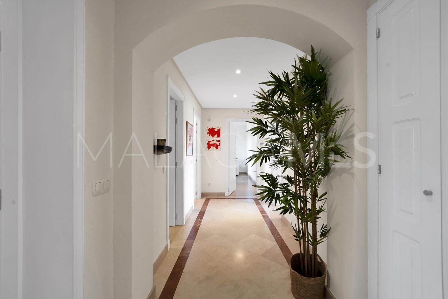 Flat for sale in Bahia de Marbella