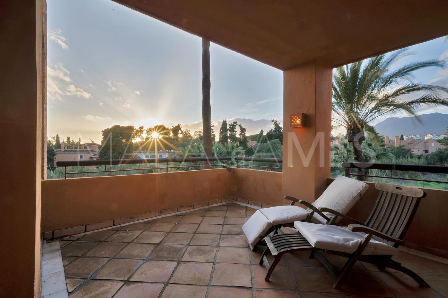Piso with 3 bedrooms for sale in Bahia de Marbella