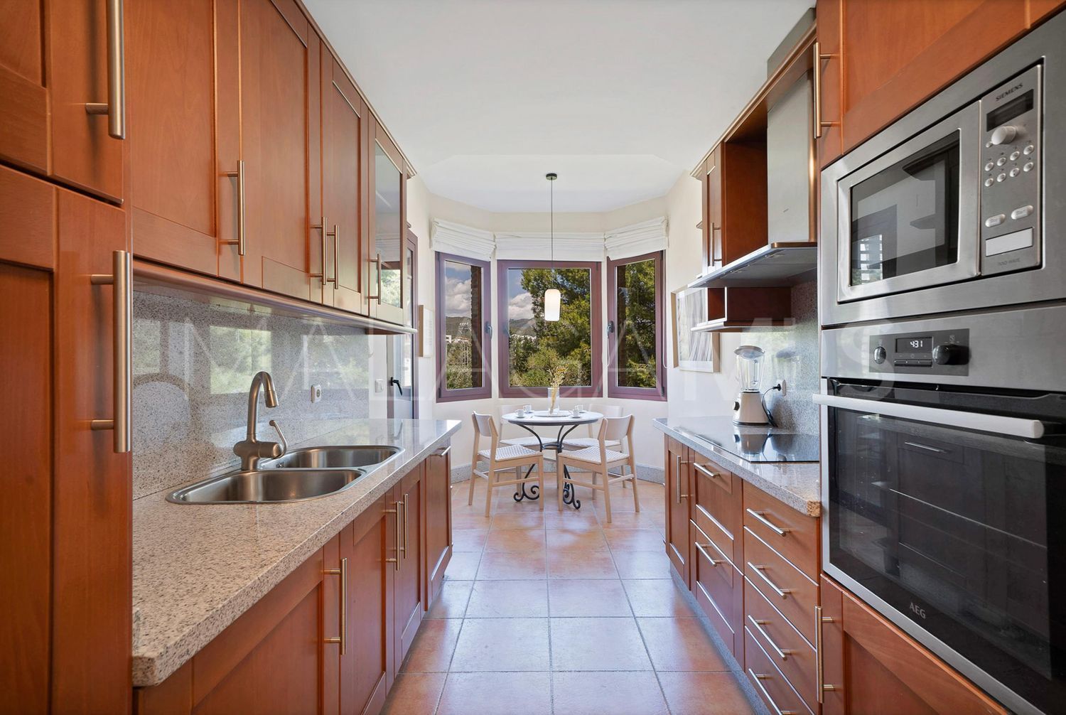 Flat for sale in Bahia de Marbella