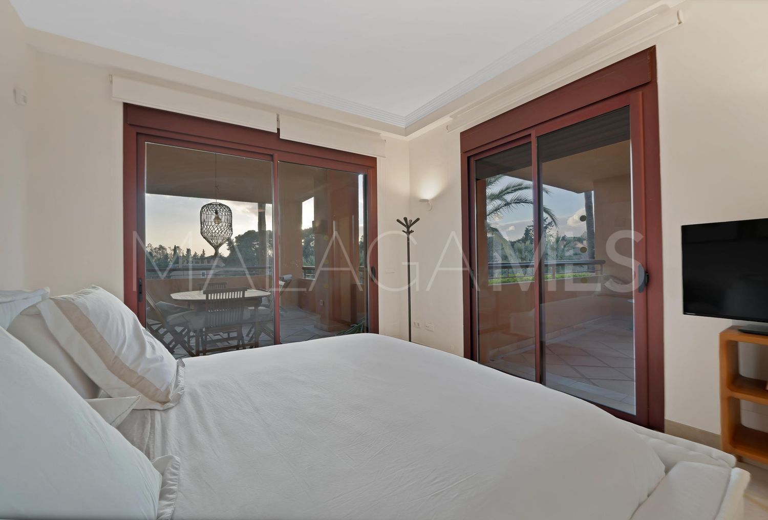 Piso with 3 bedrooms for sale in Bahia de Marbella