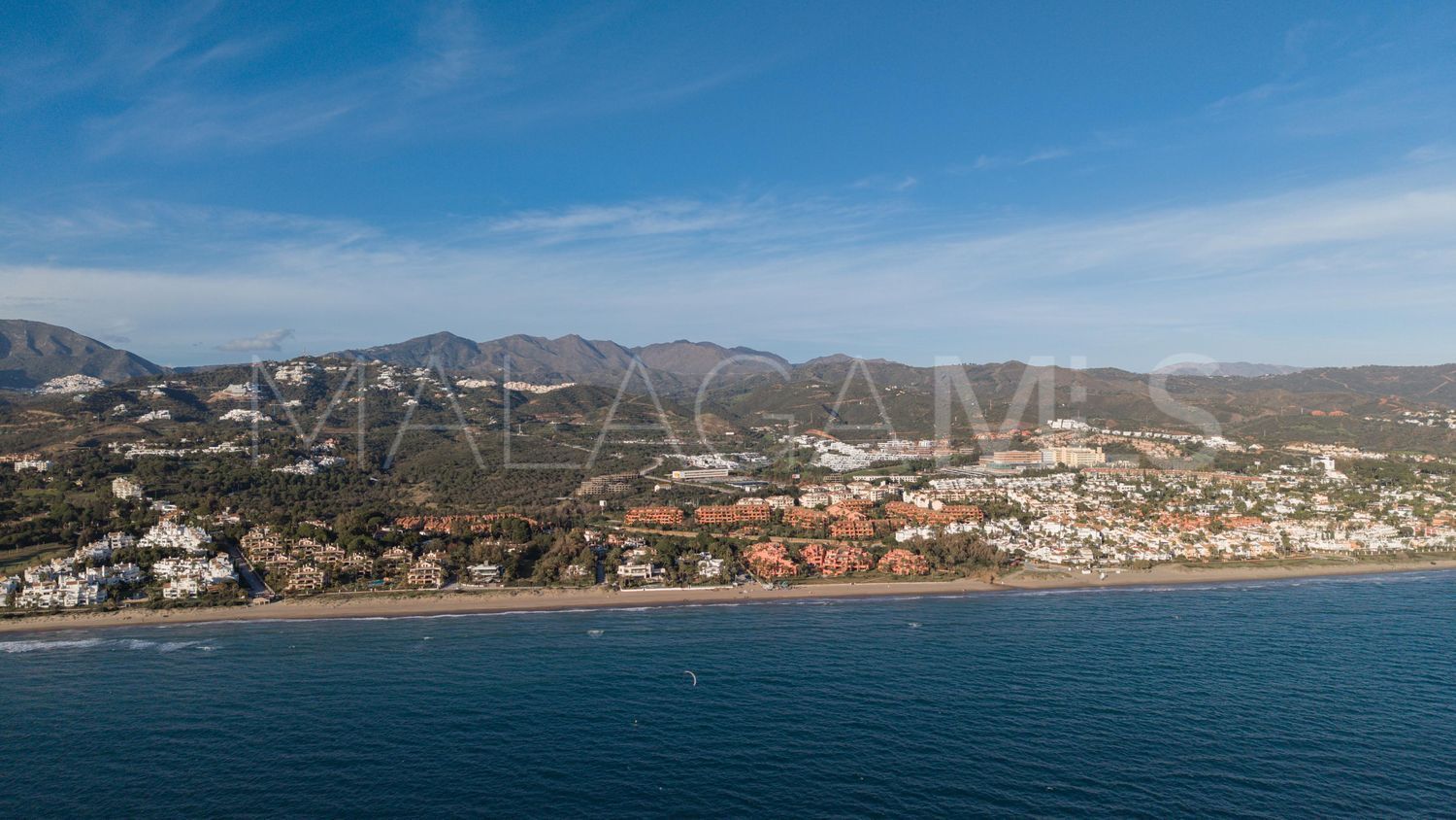 Piso with 3 bedrooms for sale in Bahia de Marbella