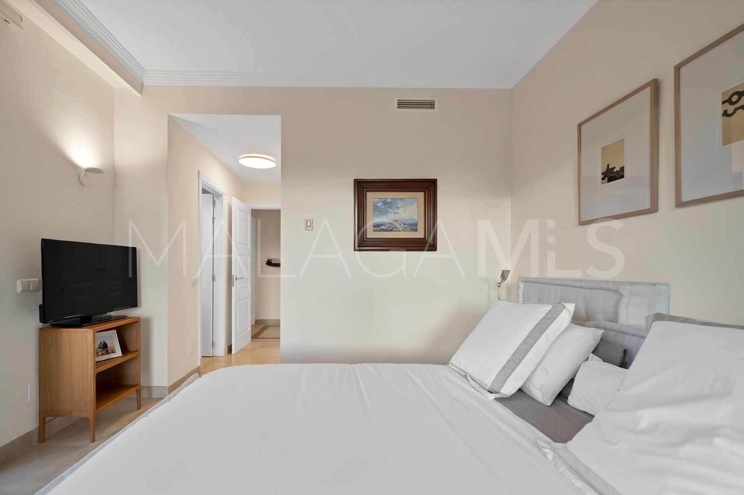 Piso with 3 bedrooms for sale in Bahia de Marbella