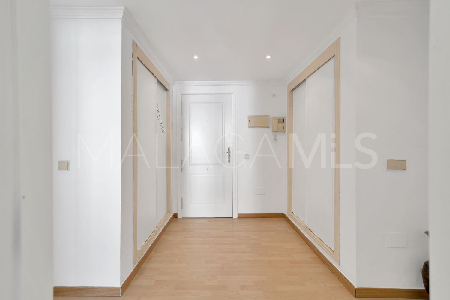 For sale La Carolina flat
