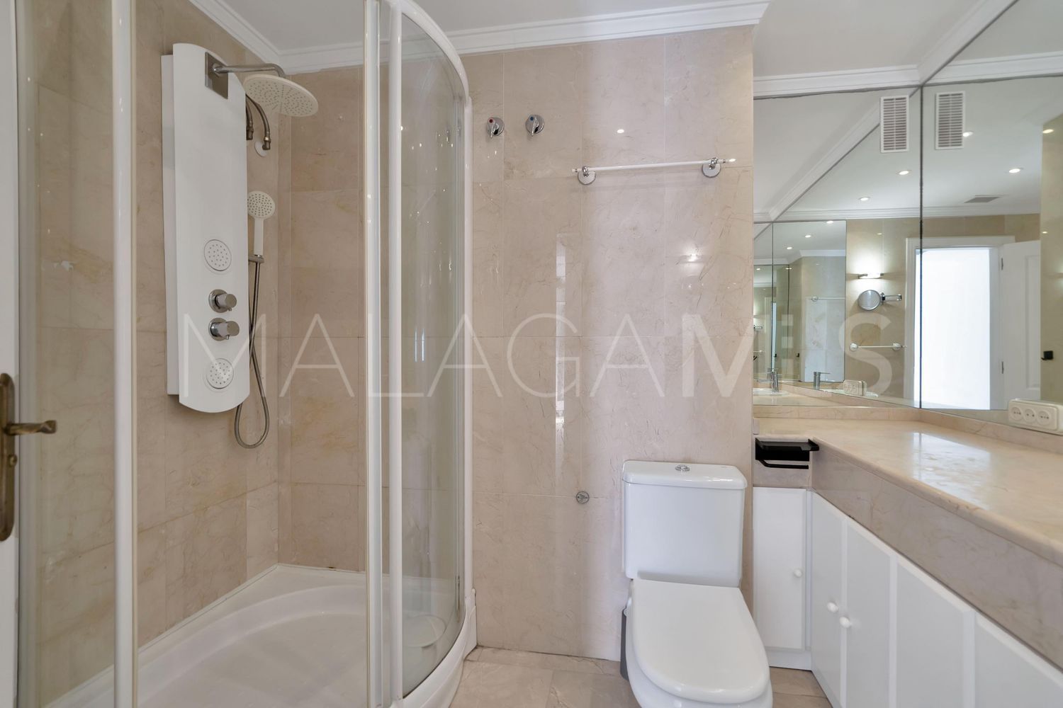 For sale La Carolina flat