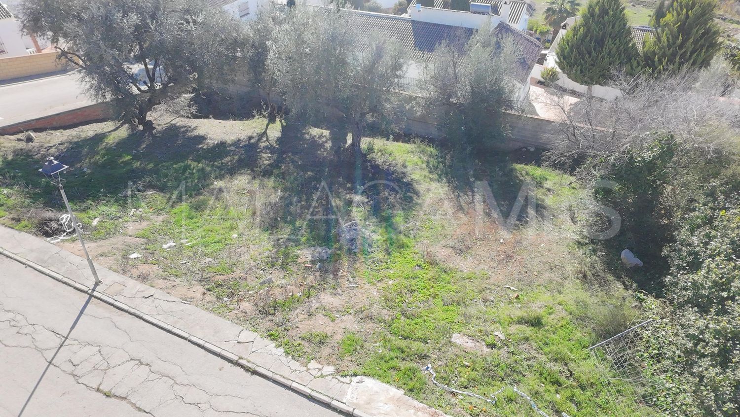 Plot for sale in Periana