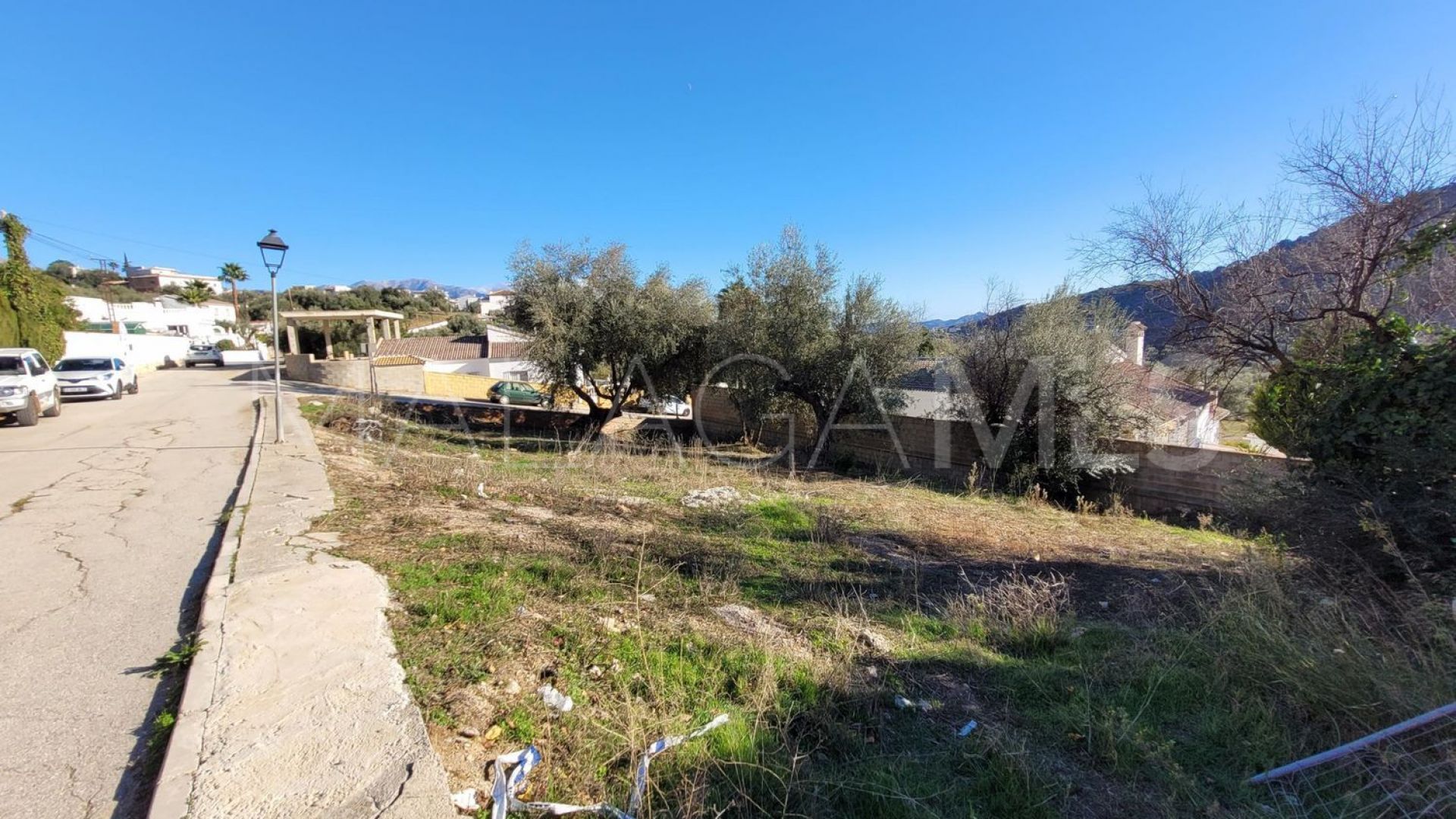 Plot for sale in Periana