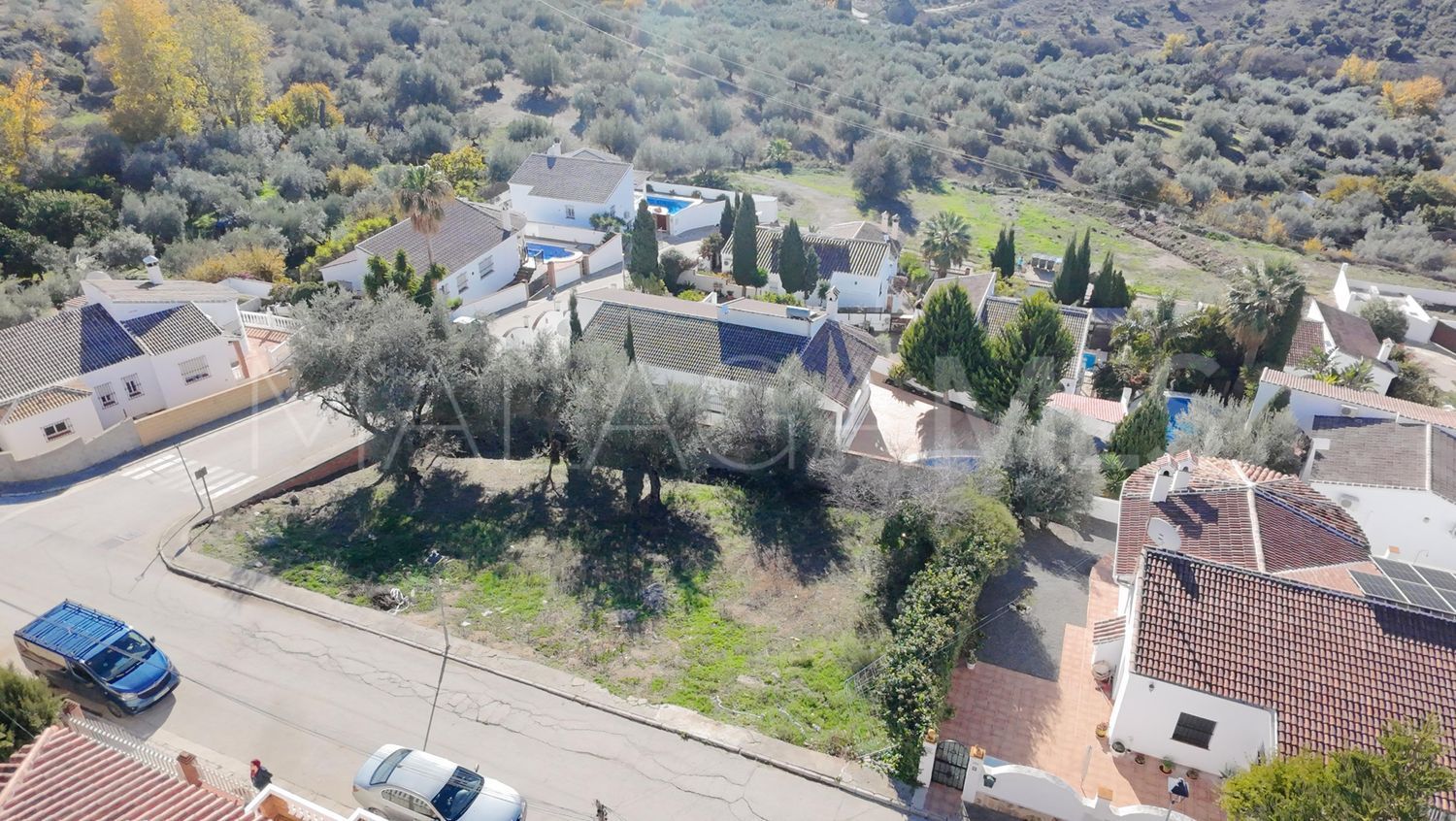 Plot for sale in Periana