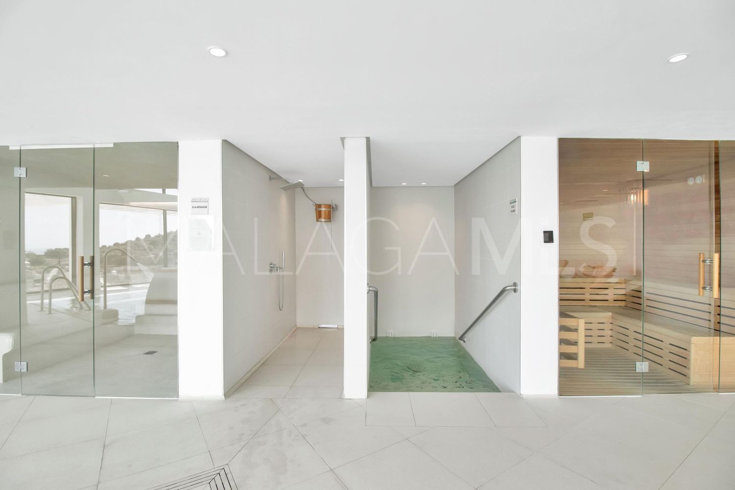 Flat for sale in Palo Alto