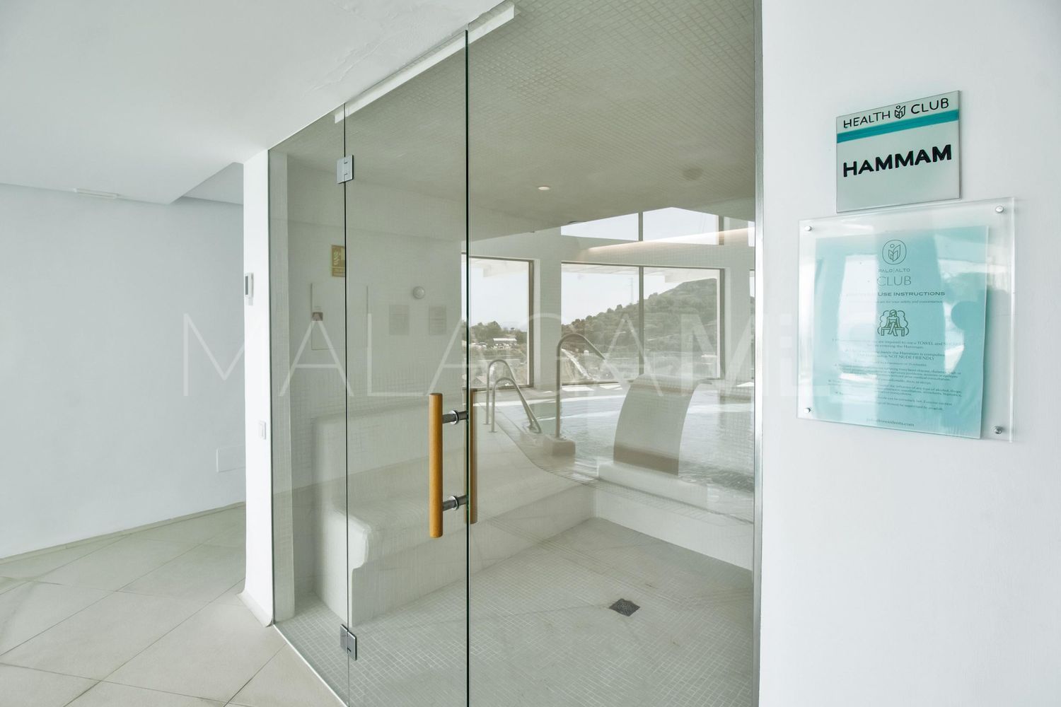 Flat for sale in Palo Alto