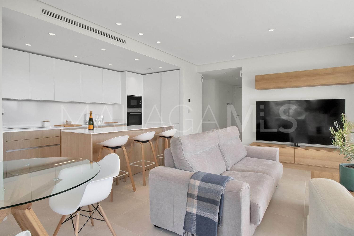 Flat for sale in Palo Alto