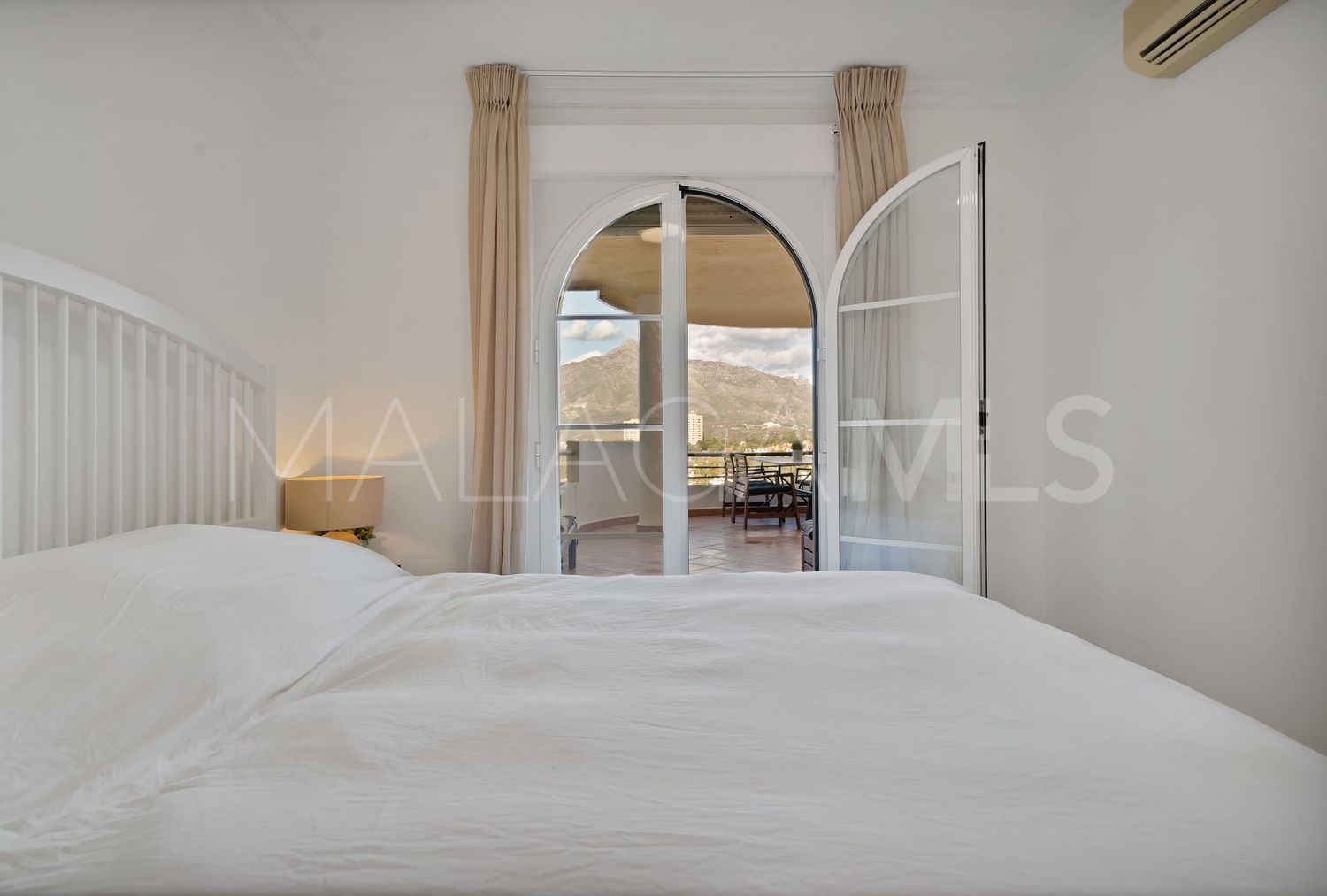 Flat for sale in Nueva Andalucia