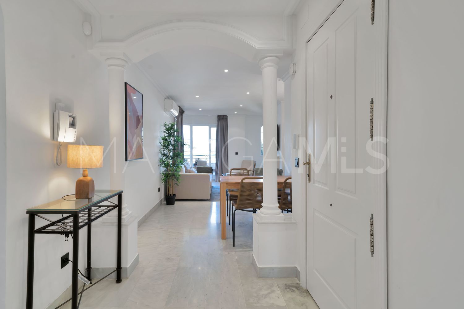 Flat for sale in Nueva Andalucia