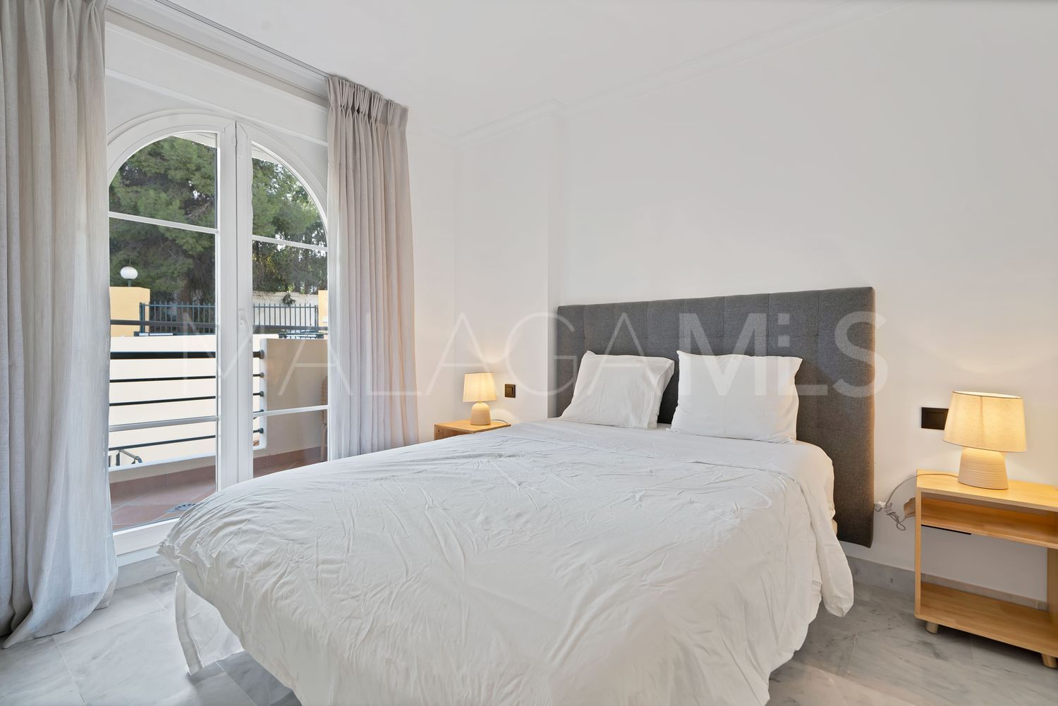 Flat for sale in Nueva Andalucia