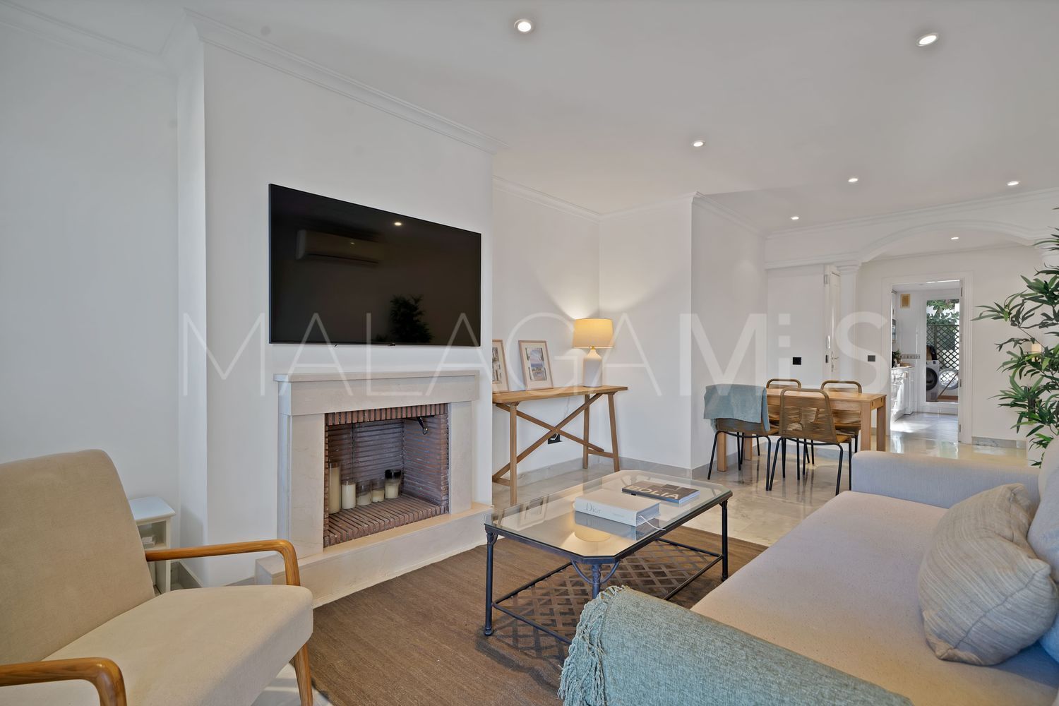 Flat for sale in Nueva Andalucia