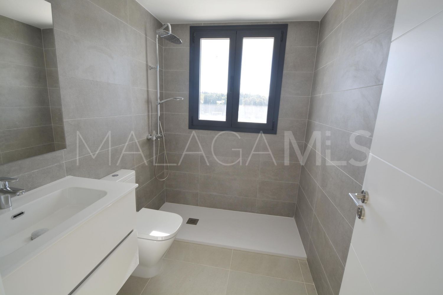 Flat for sale in La Resina Golf