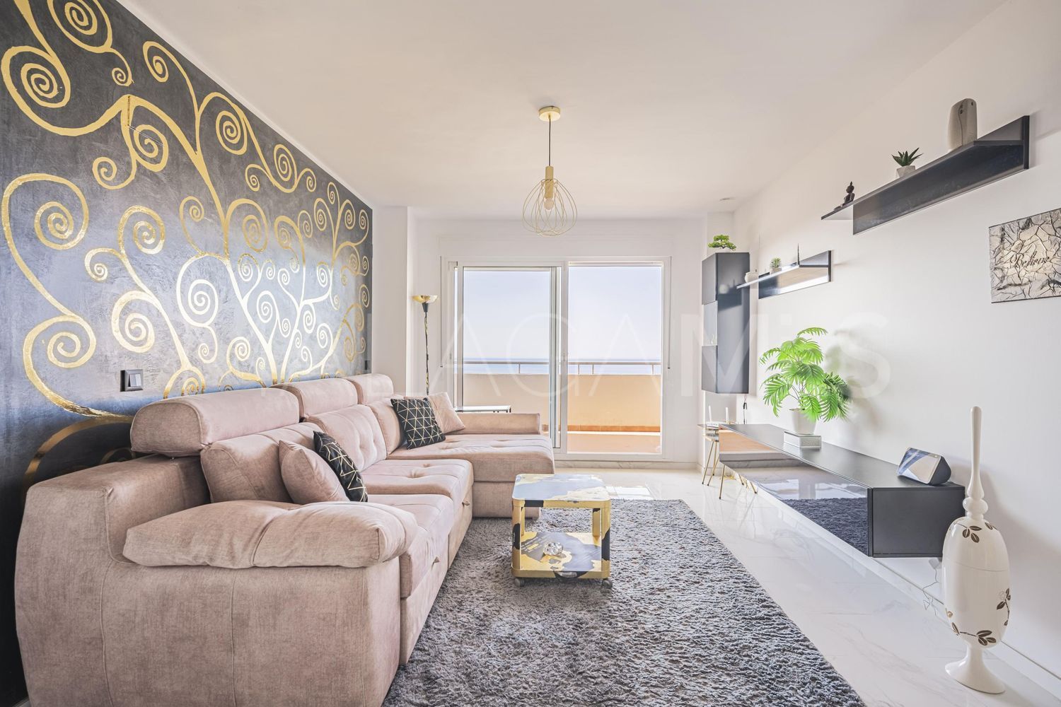 Flat for sale in Sitio de Calahonda