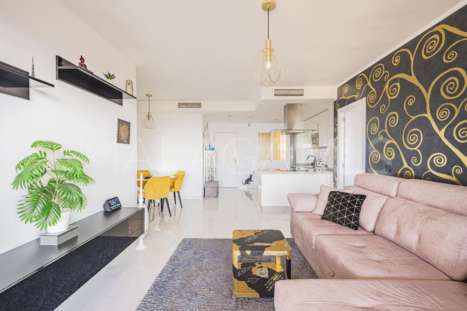 Flat for sale in Sitio de Calahonda