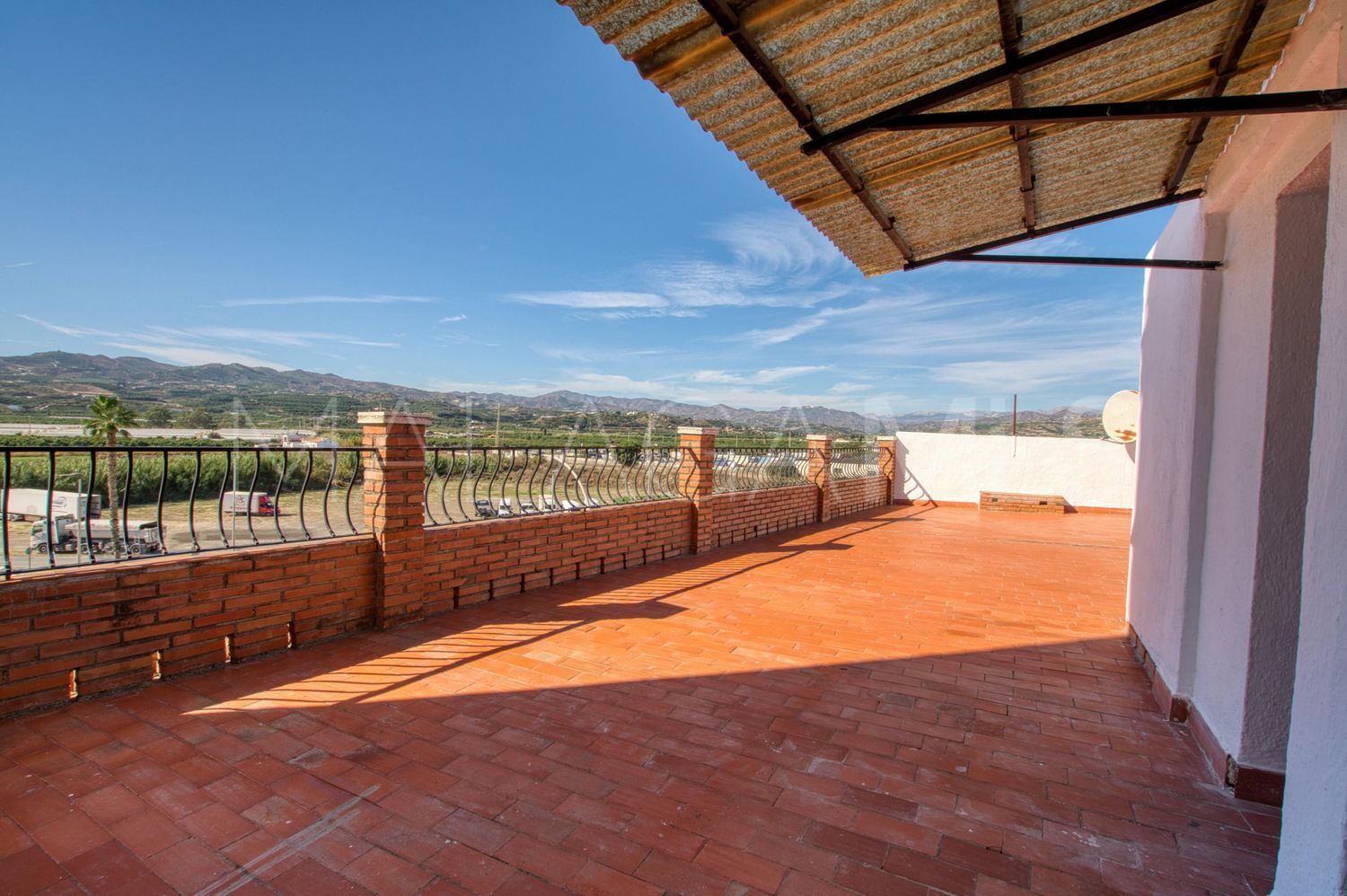 Byggnad for sale in Vélez-Málaga